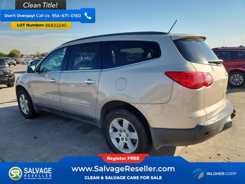 Used 2011 Chevrolet Traverse LT w/ Personal Connectivity Package image 3