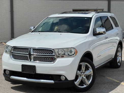 Used 2013 Dodge Durango Citadel w/ Technology Group RWD image 2
