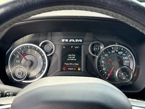 Used 2019 RAM 1500 Big Horn AWD/4WD image 16