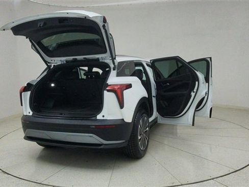 Used 2024 Chevrolet Blazer EV LT image 74