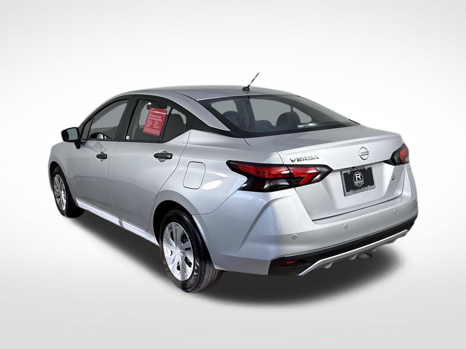Certified 2025 Nissan Versa S FWD image 31