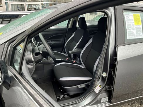 Used 2025 Nissan Versa S w/ Trunk Package FWD image 10