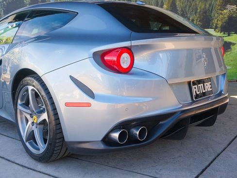 Used 2012 Ferrari FF image 37