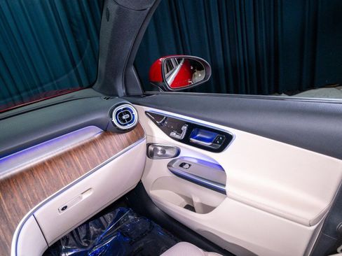 Used 2026 Mercedes-Benz GLC 300 300 SUV image 22