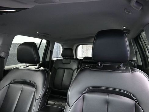 Used 2023 Jeep Grand Cherokee Limited w/ Black Appearance Package image 19