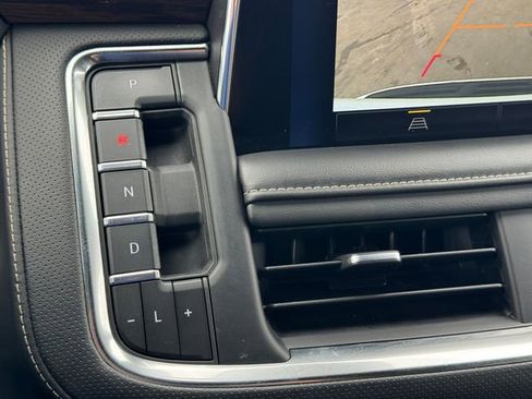 Certified 2024 Chevrolet Suburban Premier RWD image 16
