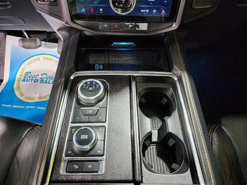 Used 2022 Ford Expedition Max Platinum image 13