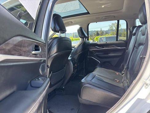 Certified 2023 Jeep Grand Cherokee 4WD 4xe w/ Luxury Tech Group II image 17