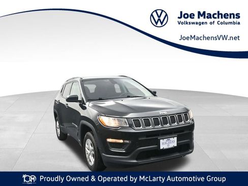 Used 2018 Jeep Compass Sport AWD/4WD image 1