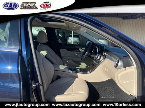 Used 2019 Mercedes-Benz C 300 Sedan image 15