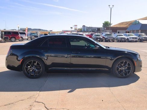 Used 2021 Chrysler 300 Touring w/ Sport Appearance Package RWD image 5