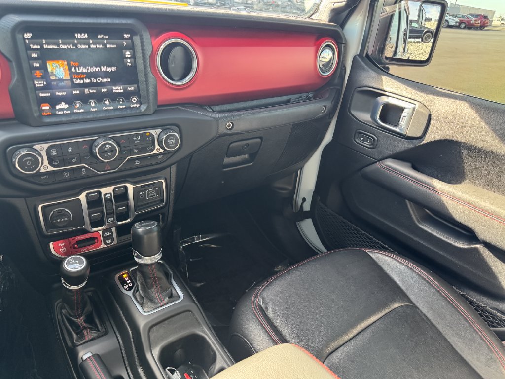Used 2021 Jeep Gladiator Rubicon AWD/4WD image 27