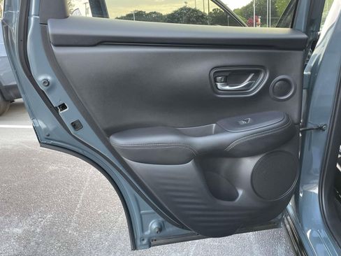 Used 2025 Honda HR-V EX-L image 11