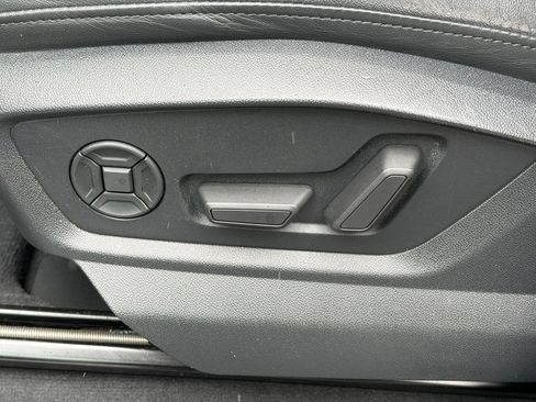 Used 2023 Audi Q7 2.0T Premium w/ Convenience Package AWD/4WD image 15