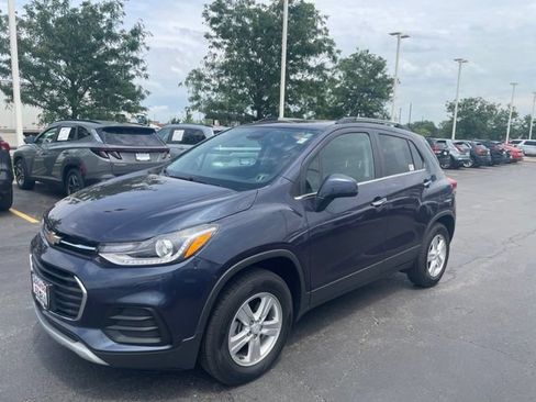 Used 2019 Chevrolet Trax LT w/ LT Convenience Package AWD/4WD image 5