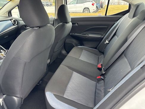 Used 2025 Nissan Versa SV FWD image 9