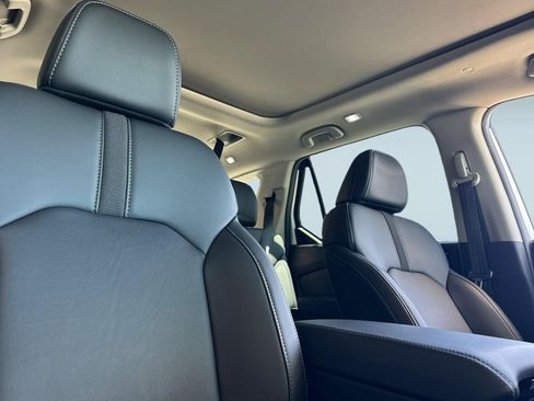 Used 2025 Honda Pilot Touring image 30