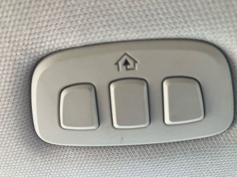 Used 2021 Lincoln Corsair Standard AWD w/ Premium Package image 22