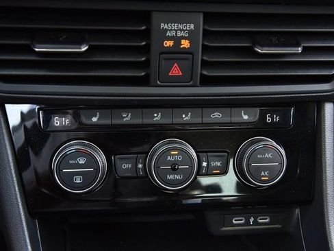 Certified 2023 Volkswagen Jetta SE FWD image 14