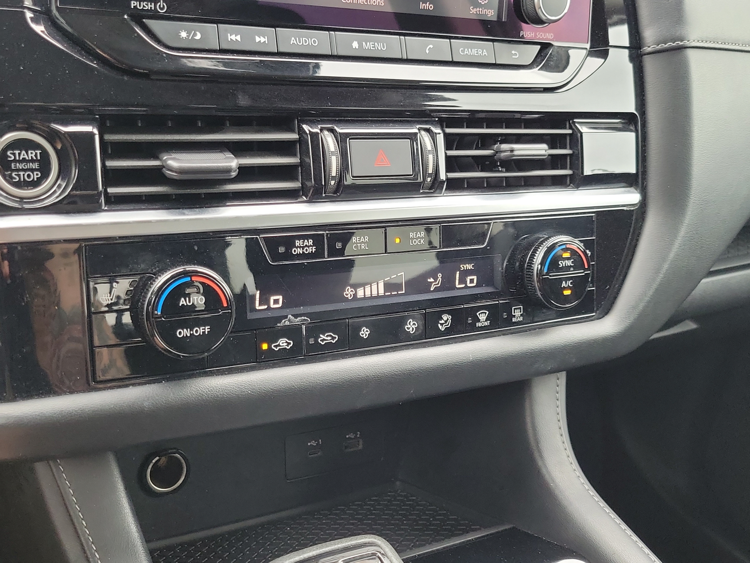 Used 2023 Nissan Pathfinder SV AWD/4WD image 8