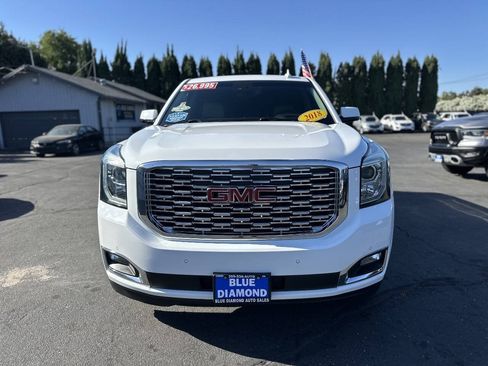 Used 2018 GMC Yukon Denali w/ Open Road Package AWD/4WD image 2