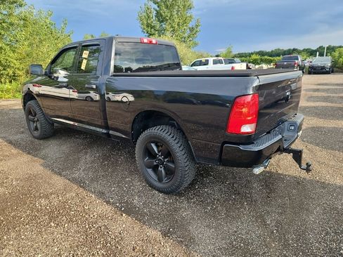 Used 2018 RAM 1500 Express w/ Express Value Package AWD/4WD image 8