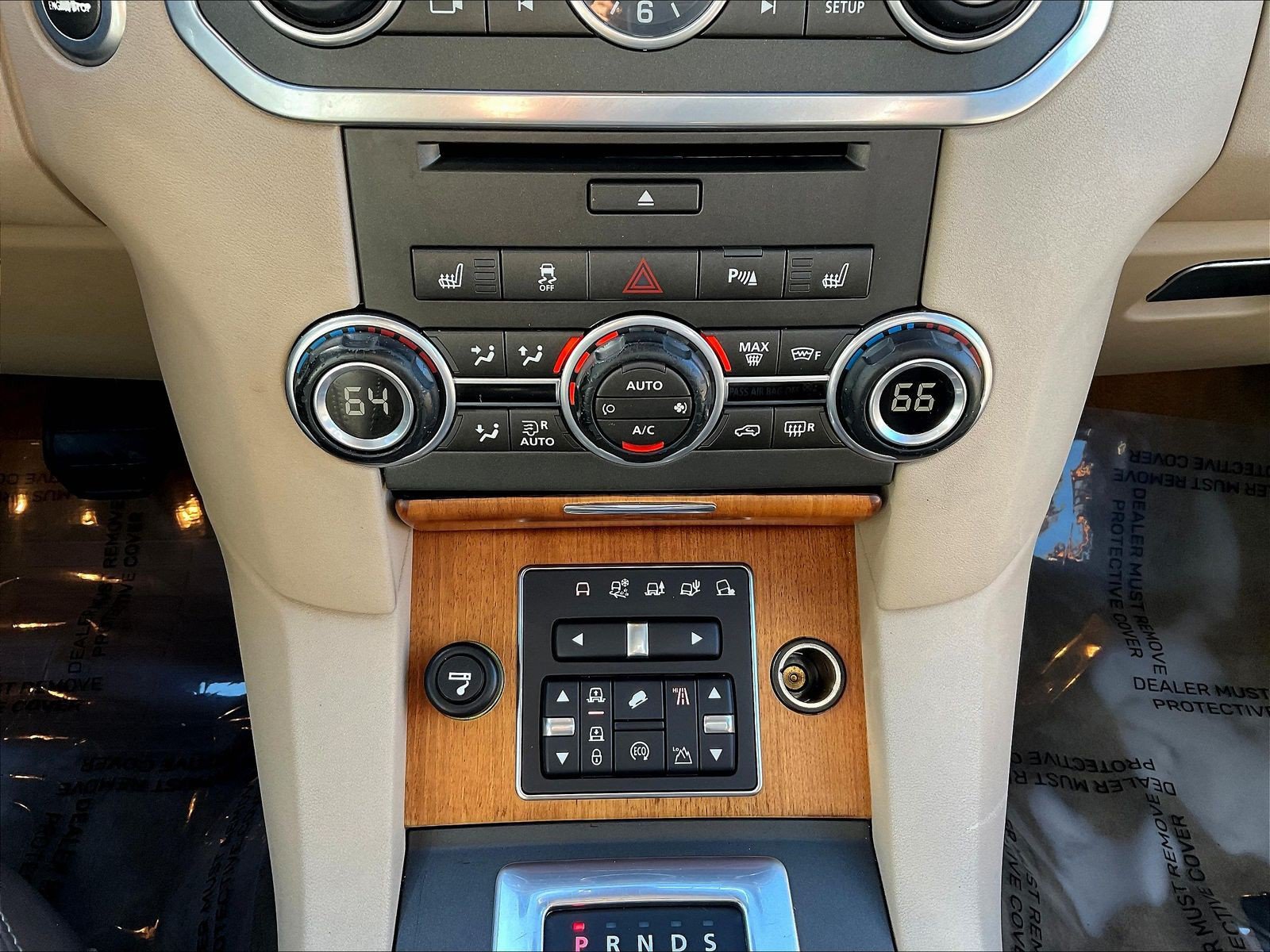 Used 2014 Land Rover LR4 HSE LUX AWD/4WD image 15
