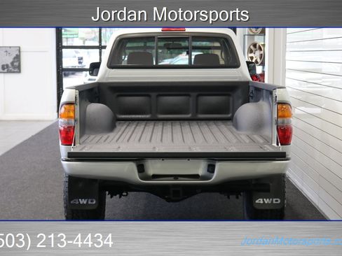 Used 2002 Toyota Tacoma 4x4 Xtracab V6 image 15