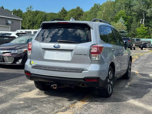 Used 2018 Subaru Forester 2.5i Limited AWD/4WD image 4