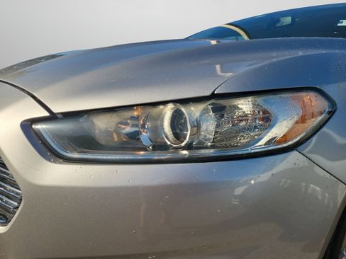 Used 2014 Ford Fusion SE w/ Equipment Group 202A image 5