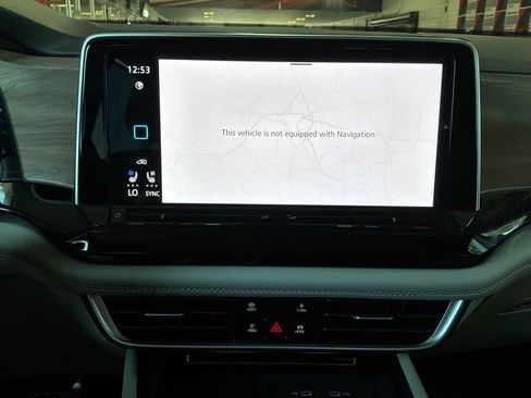 Used 2026 Volkswagen Atlas SE FWD image 32