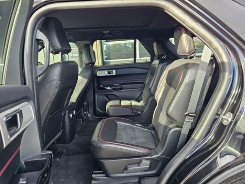 Used 2023 Ford Explorer ST-Line w/ Class IV Trailer Tow Package image 18