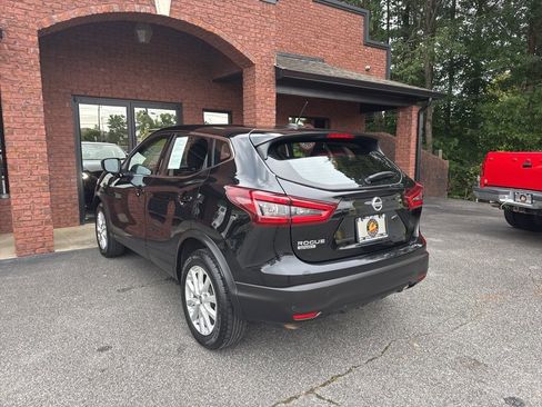 Used 2021 Nissan Rogue Sport S image 15