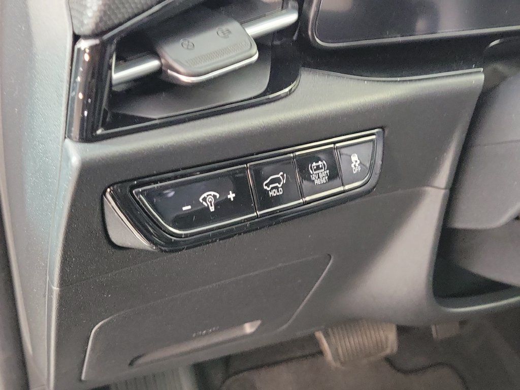 Used 2023 Kia Niro FWD image 13