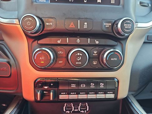 Used 2022 RAM 2500 Laramie w/ Snow Chief Group AWD/4WD image 23