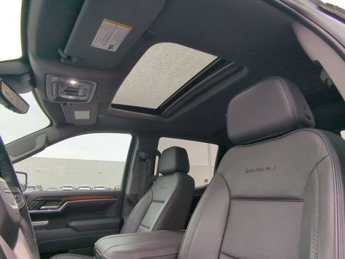 Used 2025 GMC Sierra 1500 Denali w/ Denali Reserve Package image 7