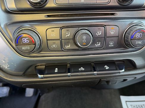 Used 2018 Chevrolet Silverado 2500 LT w/ All Star Edition image 33