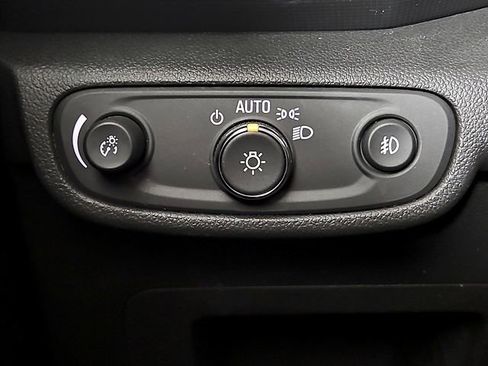 Used 2023 Chevrolet TrailBlazer ACTIV w/ Sun and Liftgate Package FWD image 24