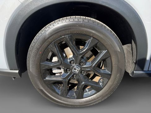 Used 2023 Honda HR-V Sport image 9