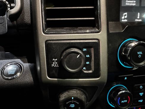 Used 2018 Ford F150 Lariat w/ Equipment Group 501A Mid AWD/4WD image 33