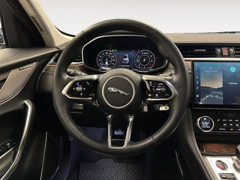 Used 2023 Jaguar F-PACE S AWD/4WD image 12