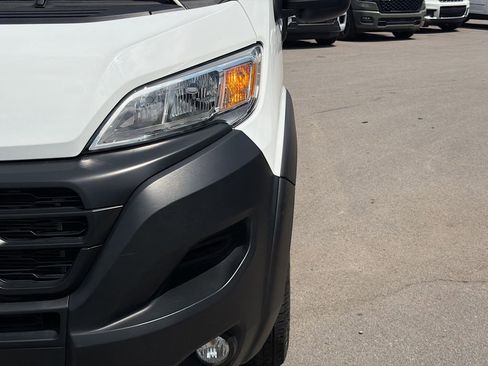 Used 2024 RAM ProMaster 2500 w/ Convenience Group FWD image 10
