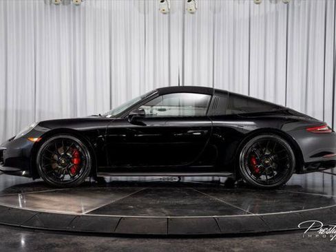 Used 2017 Porsche 911 Targa 4 GTS w/ GTS Interior Package AWD/4WD image 9