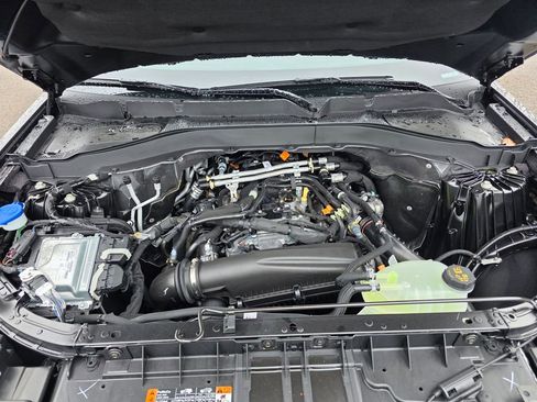 New 2026 Ford Explorer Active w/ Active Comfort Package image 28