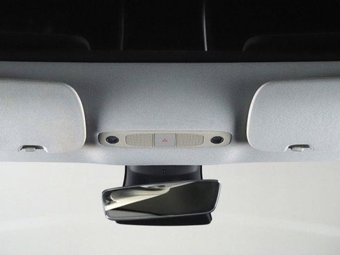 Used 2018 Tesla Model 3 Long Range image 61