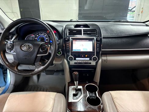 Used 2012 Toyota Camry XLE image 14