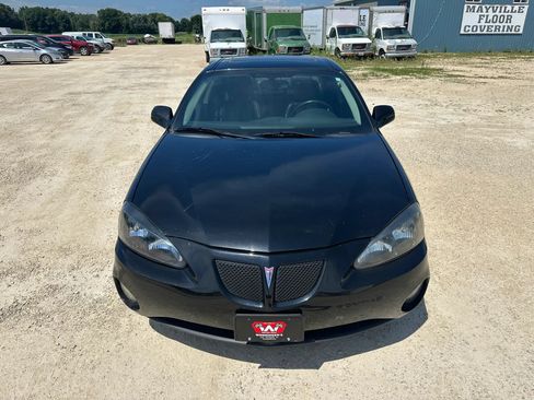 Used 2008 Pontiac Grand Prix w/ Premium Package FWD image 3