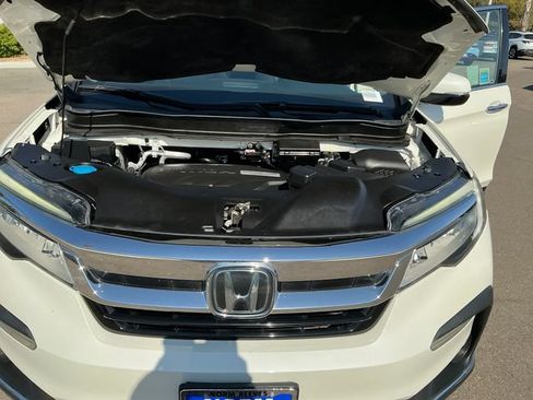 Certified 2019 Honda Pilot Touring image 22