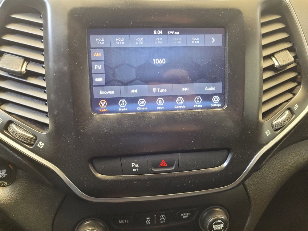 Used 2020 Jeep Cherokee Latitude Plus AWD/4WD image 25