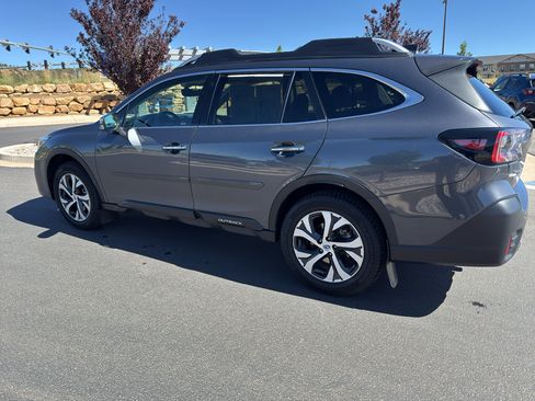 Used 2022 Subaru Outback Touring XT AWD/4WD image 4